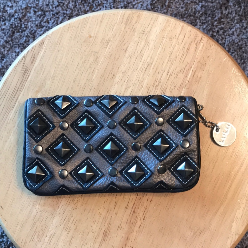 Lulu Clutch